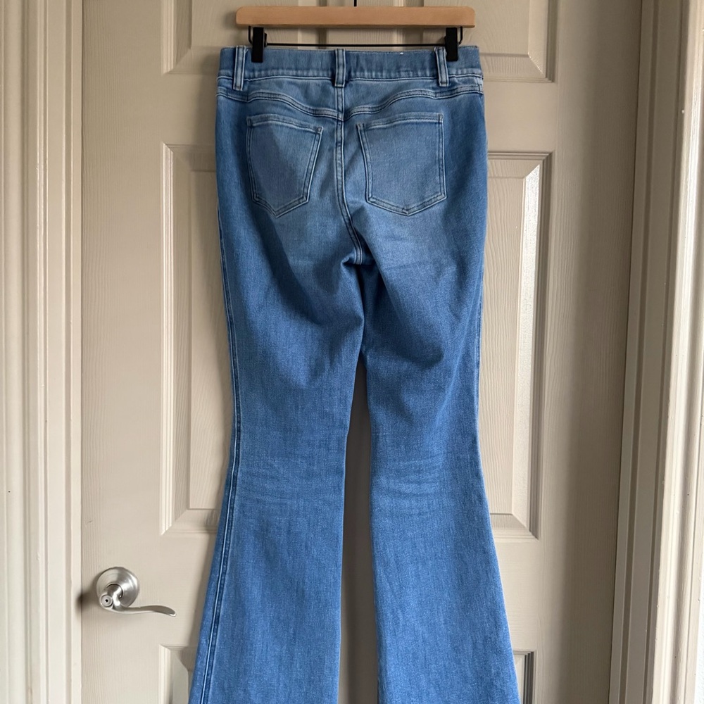 Spanx Flare Leg Pull-On Jeans - Picture 6 of 11